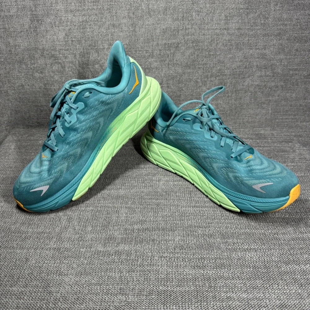 Hoka One One hoka one